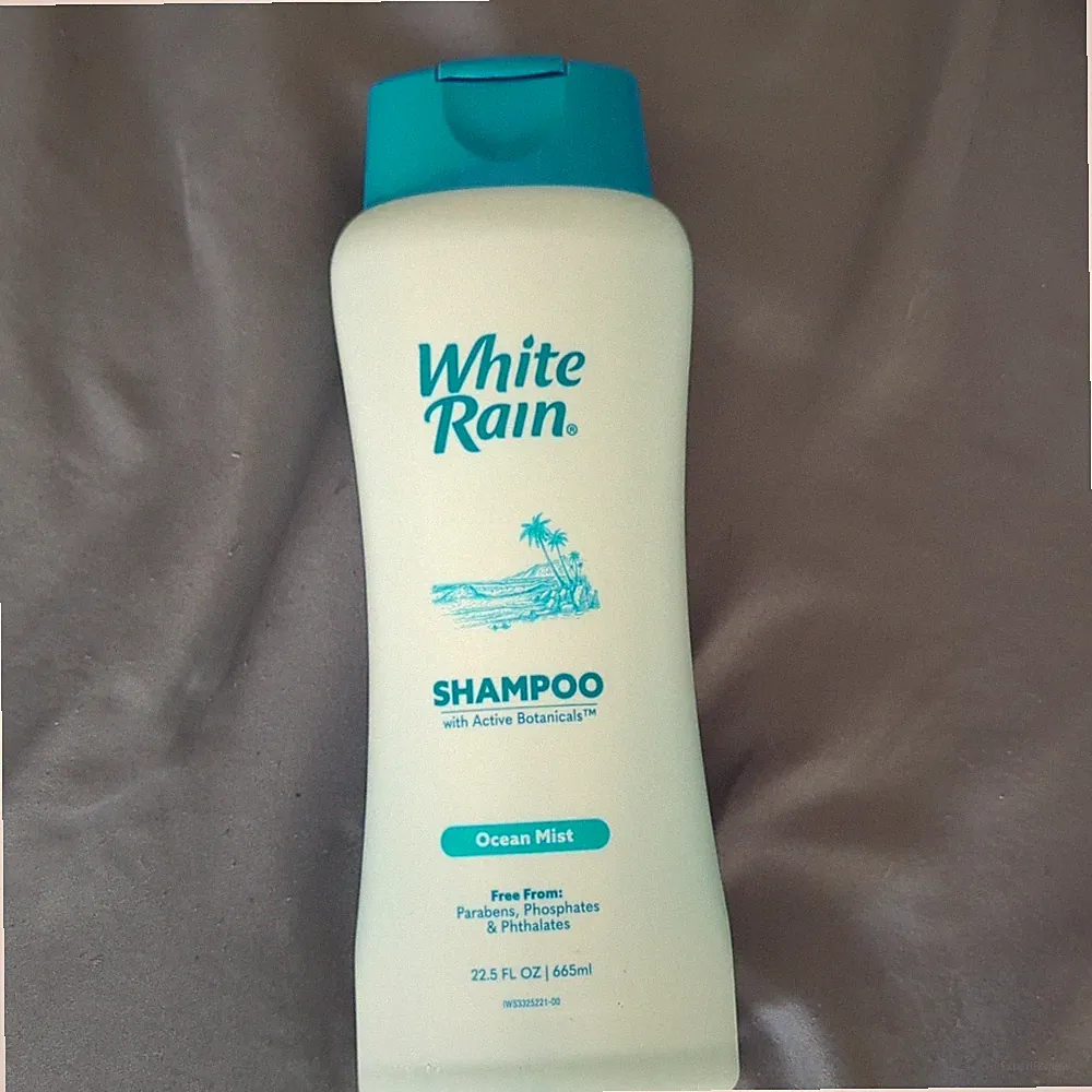 White Rain Ocean Mist Shampoo Paraben-Free 22.5 fl oz / 665 ml